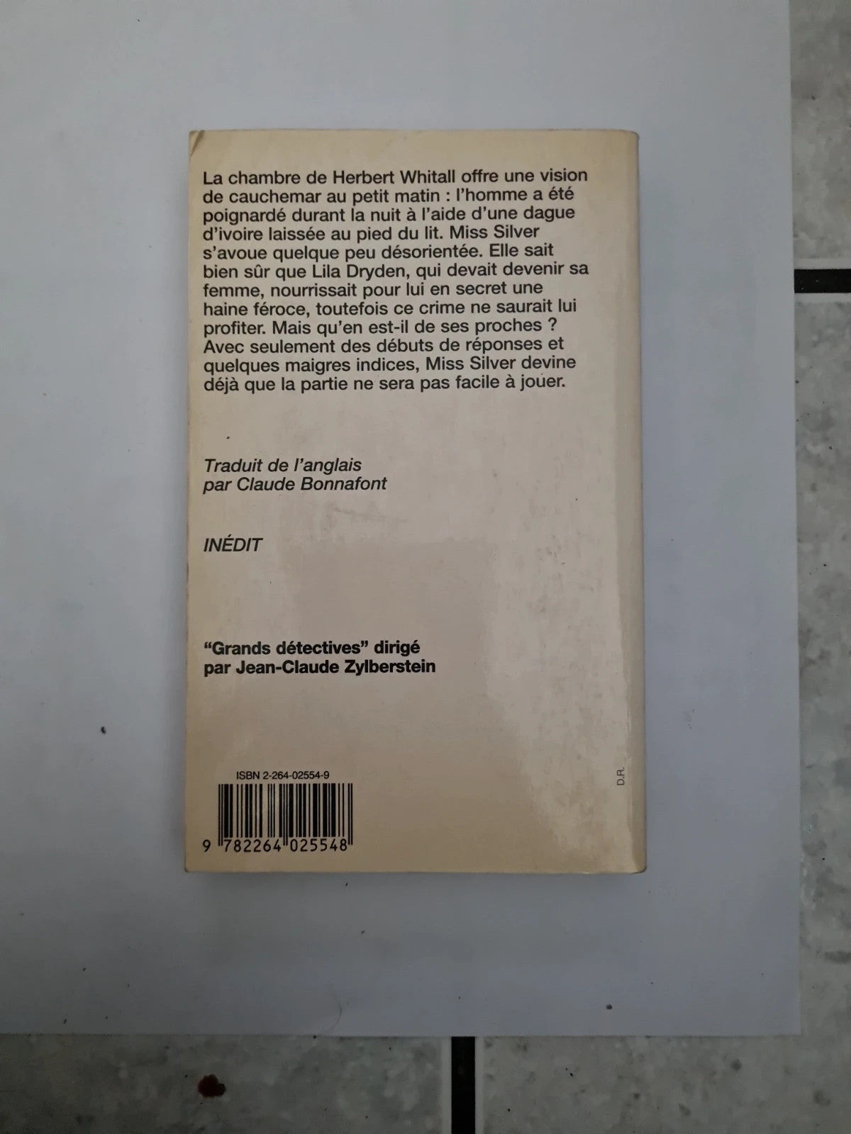 La Dague D'ivoire - Patricia Wentworth 10-18