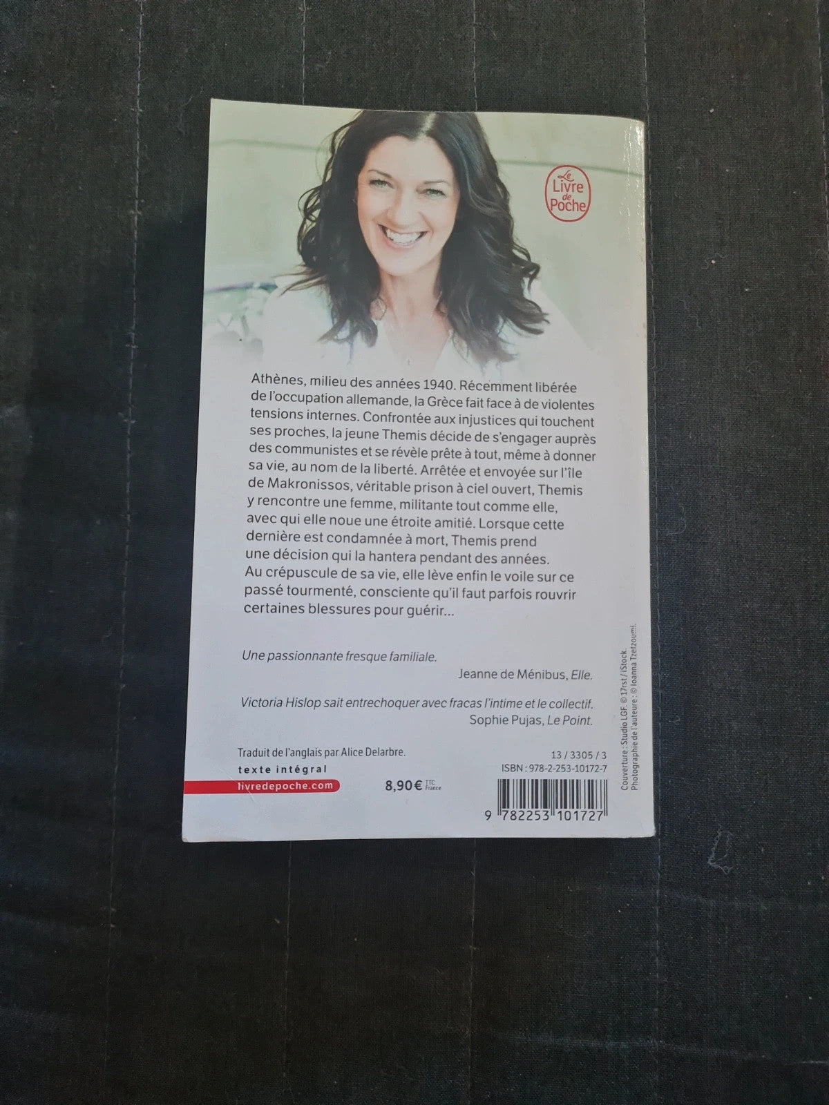 Ceux qu'on aime , Victoria Hislop 9782253101727