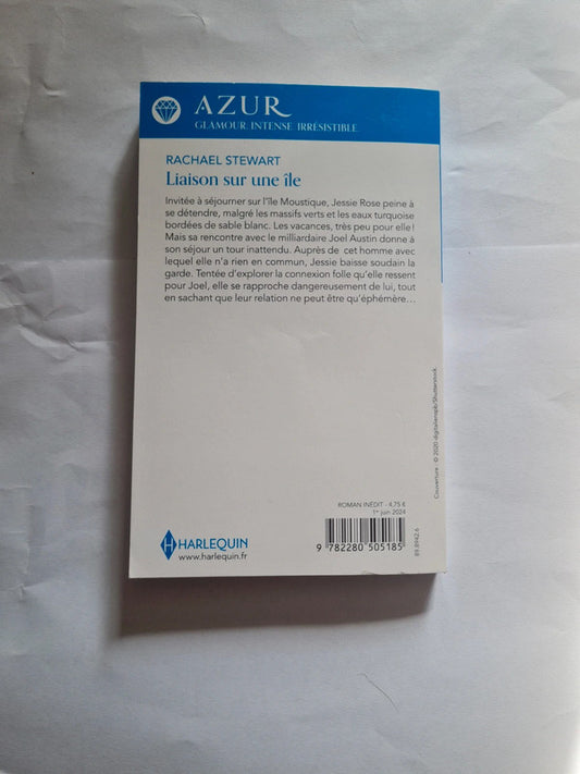 Liaison sur une île, Rachael Stewart