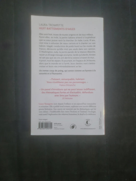 Huit battements d'ailes , Laura Trompette