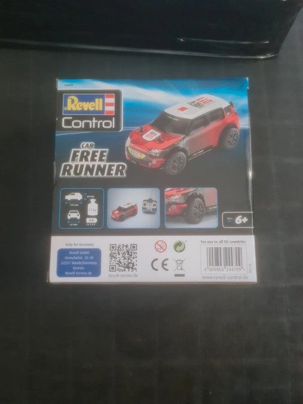 Voiture radio-commandé 1/28 Revell contrôle free Runner 40mhz 12kmh