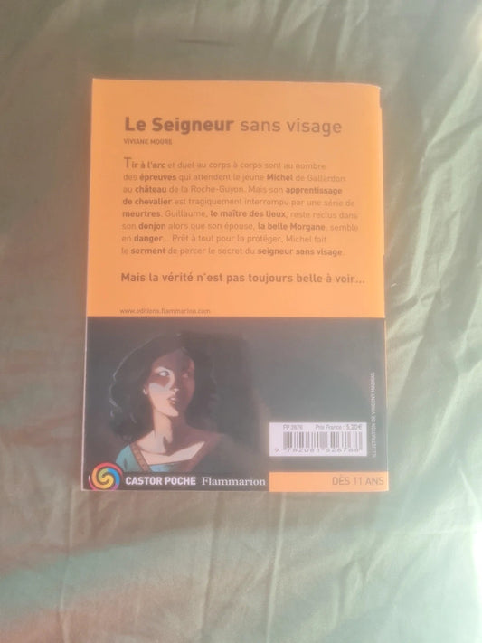 Le seigneur sans visage, Viviane Moore