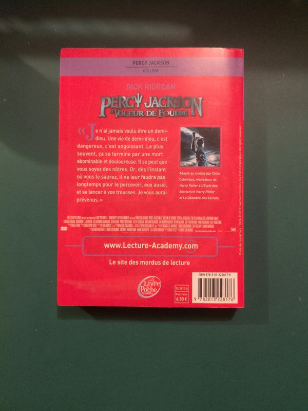 percy jackson le voleur de foudre , Rick Riordan