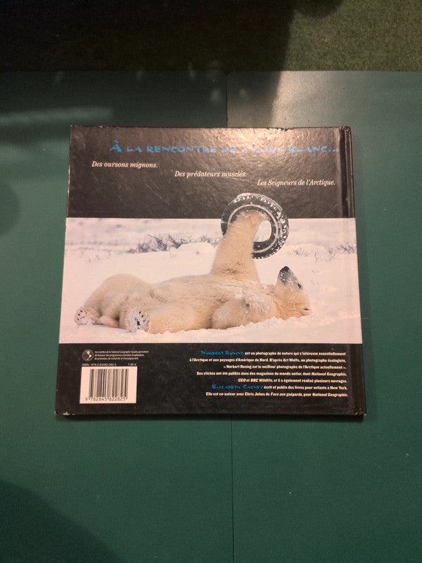 Face aux ours polaires, National Géographique jeunesse