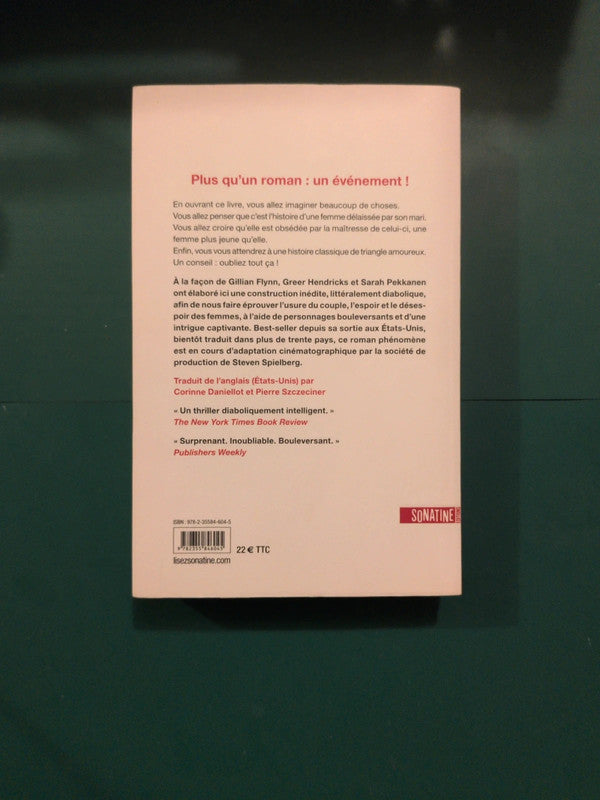 Une femme entre nous, Greer Hendricks , Sarah Pekkanen