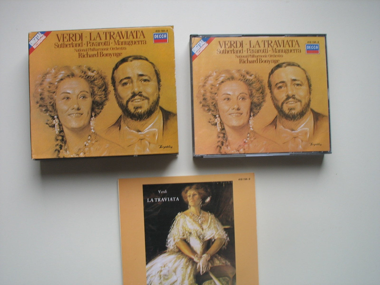 Verdi: La Traviata, Giuseppe Verdi, Richard Bonynge, Joan Sutherland, Luciano Pavarotti, Matteo Manuguerra, Della Jones, National Philharmonic Orchestra