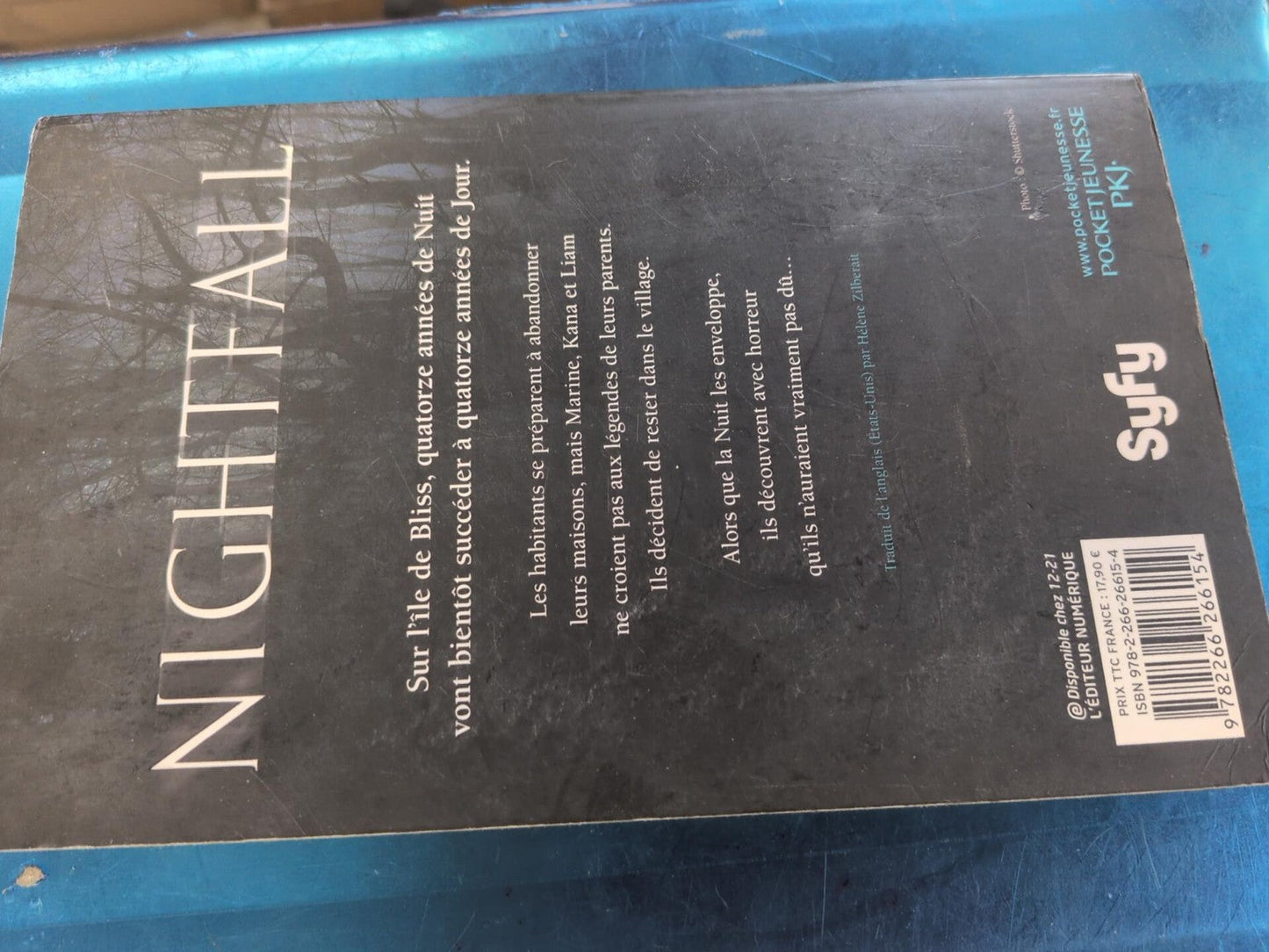 Nightfall de Jake Halpern et Peter Kujawinski – quatrième de couverture