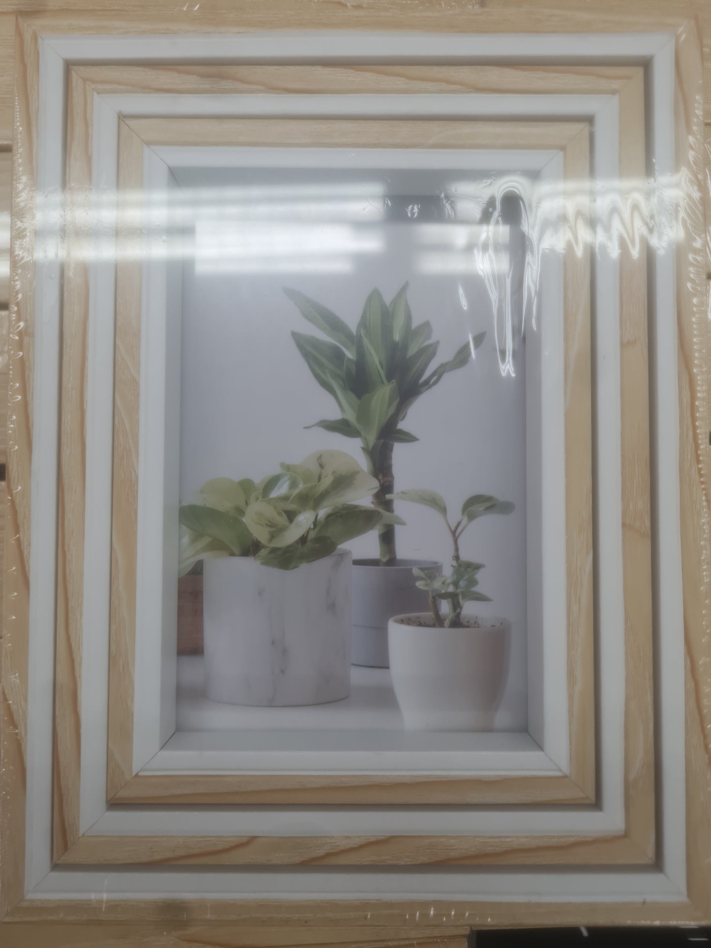 Set of 3 decorative frames 11.7x16.7x2.7 / 14.4x19.4x3.7 / 17x22x4.7 cm. Ref:575940