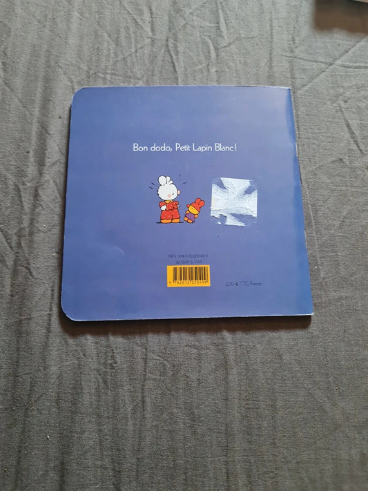 Petit Lapin 🐰 blanc va se coucher