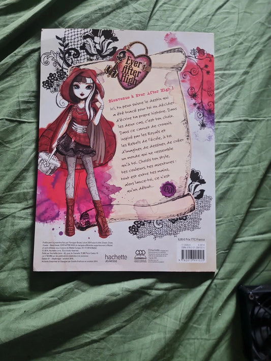 Mon carnet de croquis Ever After High