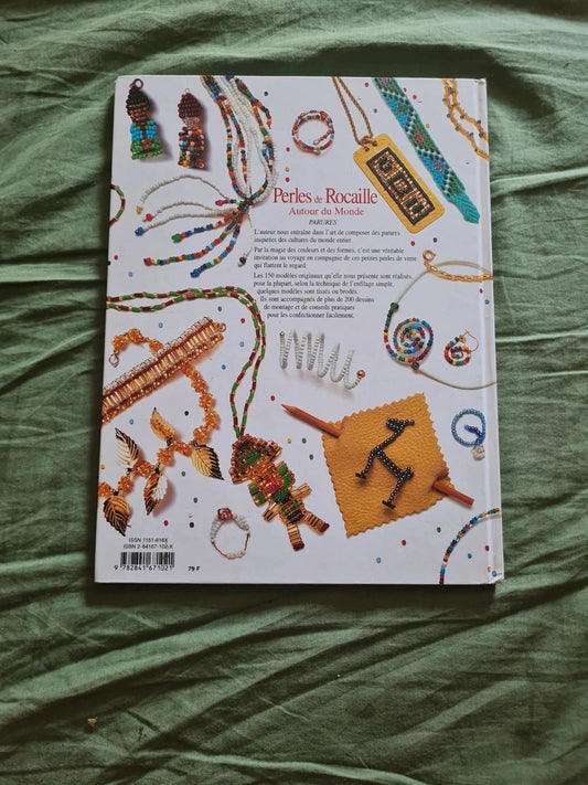 Perles de Rocaille autour du monde,  parures