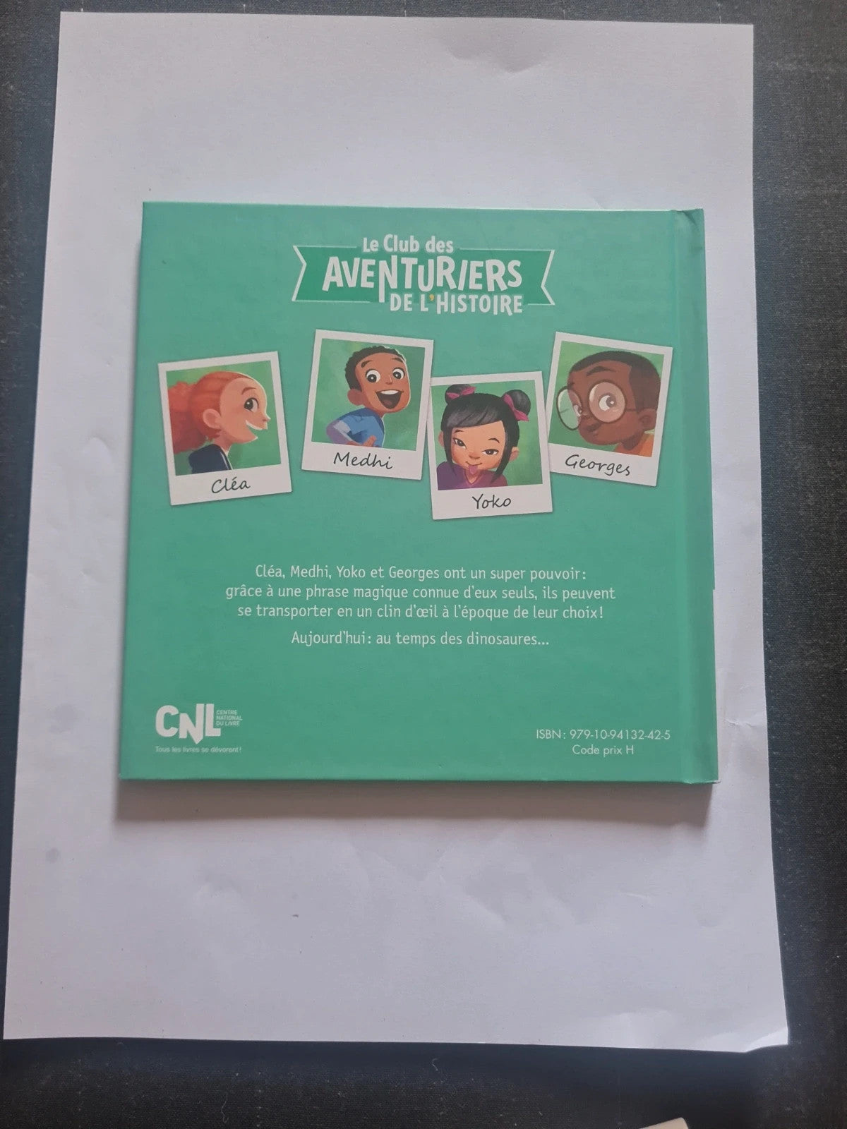 Le mystère des dinosaures à plume , Marc Lévy,  Carine Hinder