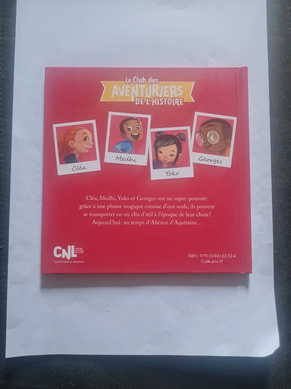 Les troubadours d'alienor,  Marc Lévy,  Carine Hinder