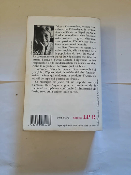 La montagne est jeune , Han Suyin