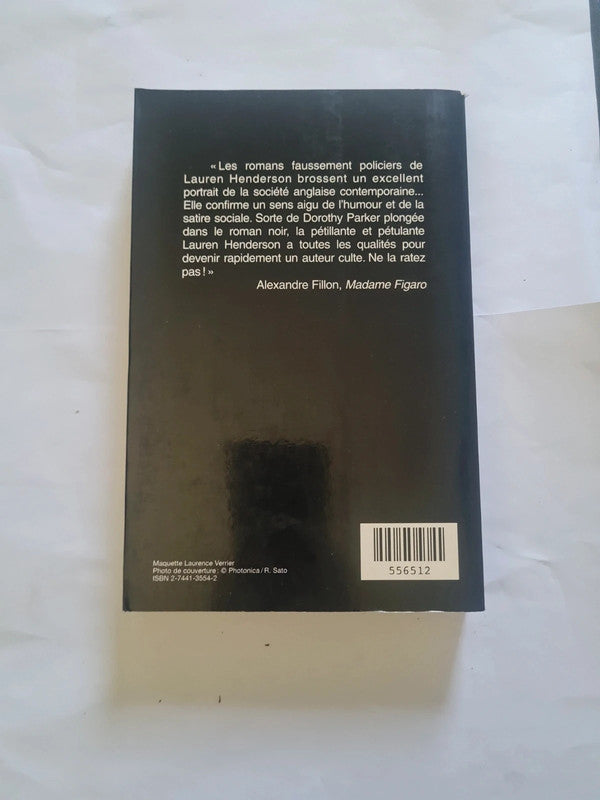 L'indispensable petite robe noir,  Lauren Henderson