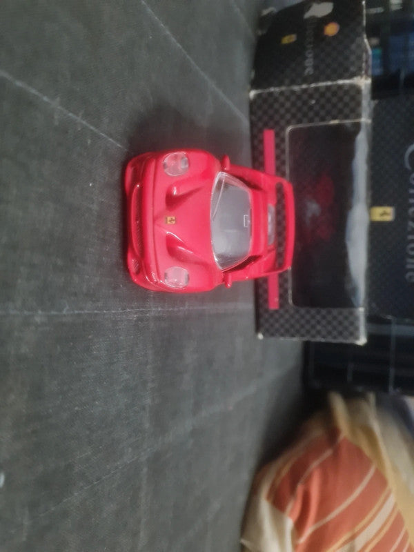 Ferrari F50 rouge 1/43 shell collezione