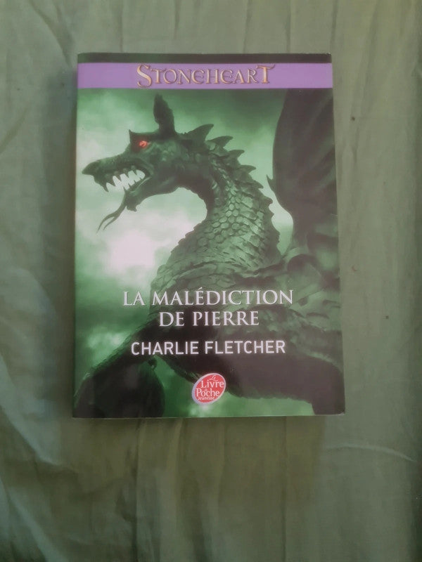 Stoneheart , La malédiction de Pierre, Charlie Fletcher