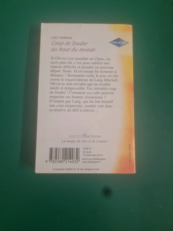 Coup de foudre au bout du monde, Lucy Gordon