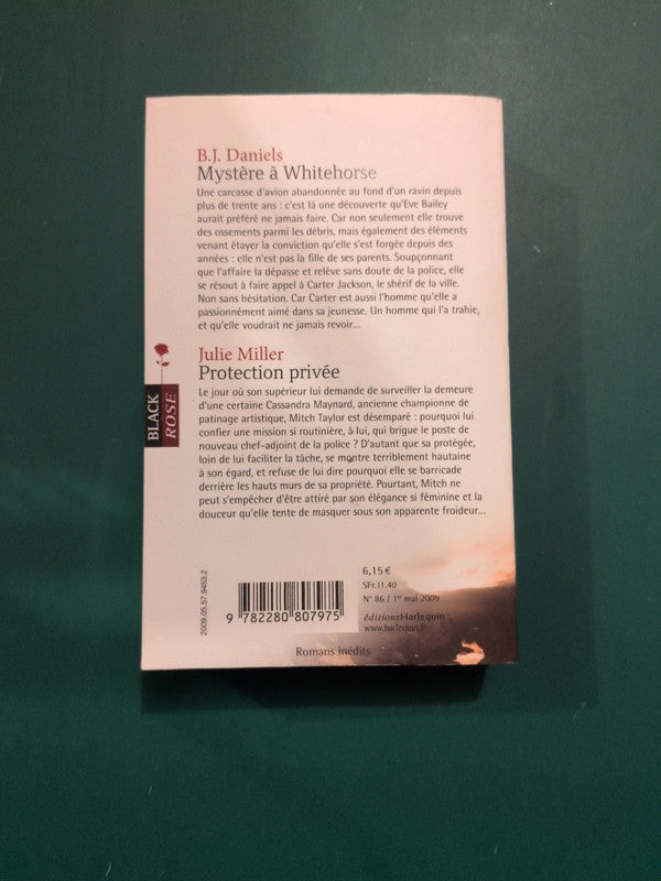 B.J. Daniels
: Mystère à Whitehorse , Julie Miller :
Protection privée
