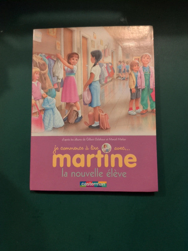 je commence à lire avec Martine, la nouvelle élève