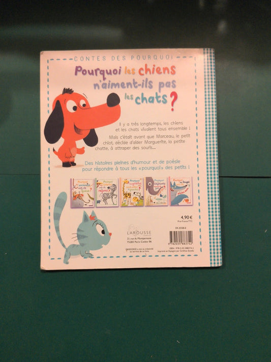 Pourquoi les chiens n'aiment-ils pas las chats?