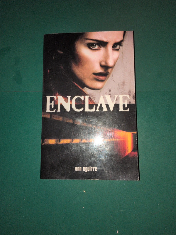 Enclave, T1
, Ann Apuire