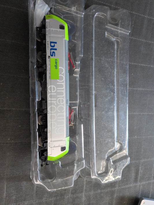 Piko Re 485 Cargo Electric
Locomotive 57436 HO