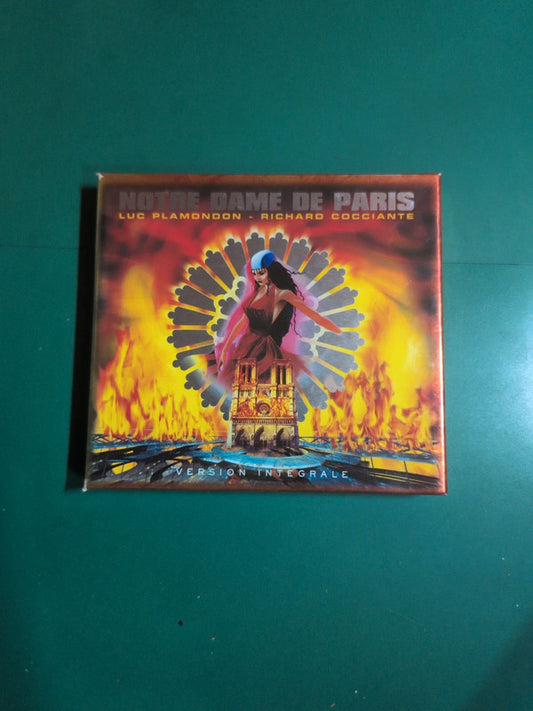 Cd+ livre paroles Notre dame de Paris, Luc Plamondon , Richard Cocciante