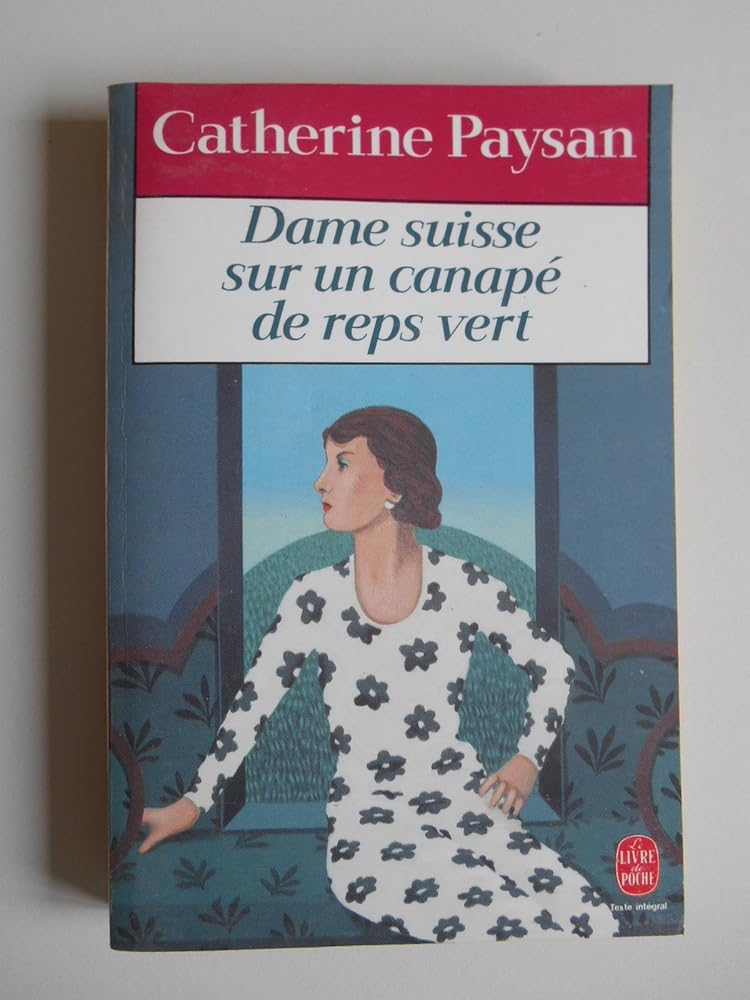 Dame suisse sur un canapé de reps vert cover image