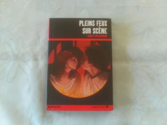 Pleins feux sur scène cover image