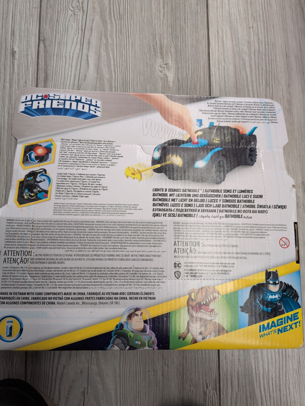 Fisher-Price Imaginext DC Super Friends Batmobile dos de la boîte