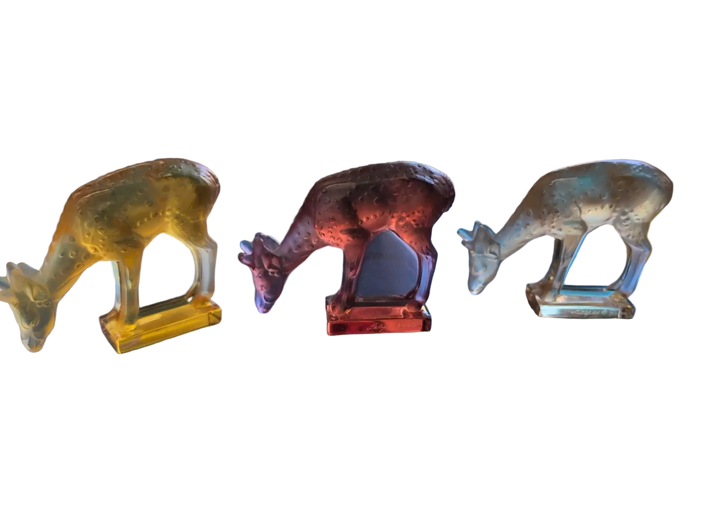 Lot de 3 daims broutant Lalique France en cristal coloré