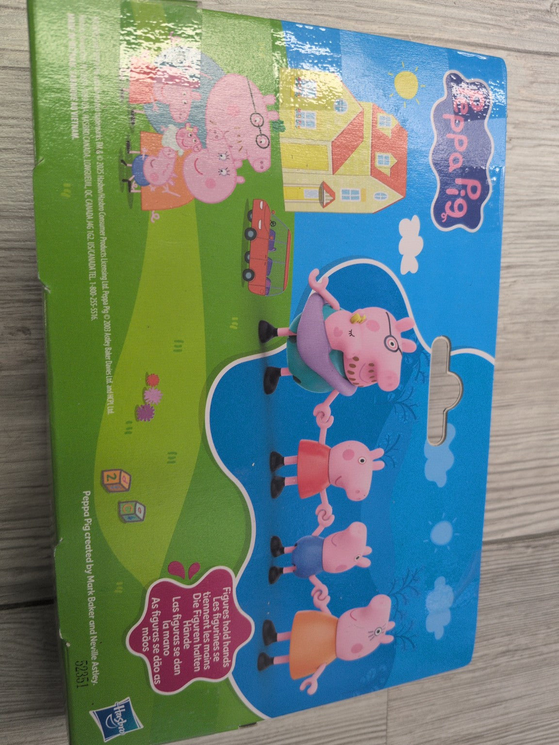 Peppa Pig famille de cinq figurines dos de la boîte