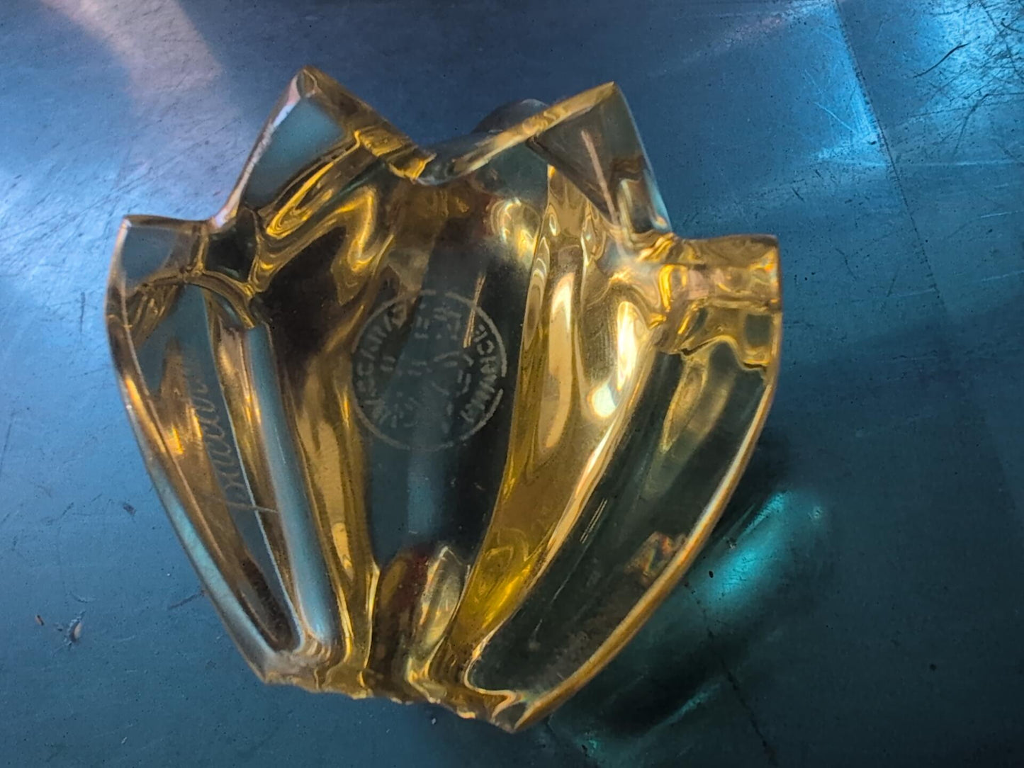 Lot de 2 grenouilles Baccarat France en cristal jaune et ambre – Signées – Vintage